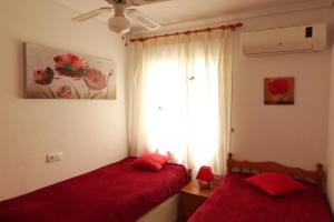 Zdjęcie z galerii obiektu Casa JIRAFA con la vista w mieście Gran Alacant