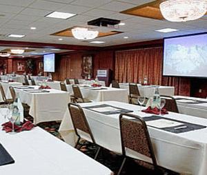 Gallery image of Grand Gateway Hotel in Rapid City +10 photos