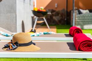 Fotografie z fotogalerie ubytování VILLA MELYNA Private Heated Pool v destinaci Adeje