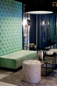 Posezení v ubytování Fredriksten Hotell + 37 fotografií