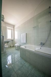 Koupelna v ubytování Hotel Murano