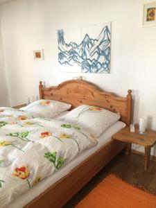 Postel nebo postele na pokoji v ubytování Pension Brixen im Thale