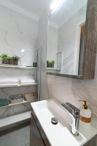 A bathroom at jack daniel's appartment