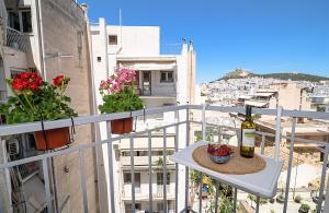 A balcony or terrace at jack daniel's appartment
