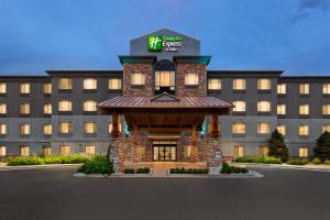 a rendering of the front of a hotel at Holiday Inn Express & Suites Denver Airport, an IHG Hotel in Denver