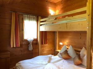 Postel nebo postele na pokoji v ubytování Schlossnerhof