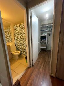 Ένα μπάνιο στο Orella 6p Apartament