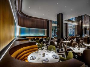 Fairmont The Queen Elizabeth
