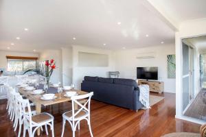 Μια τηλεόραση ή/και κέντρο ψυχαγωγίας στο Surfers Beach House