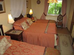 Postel nebo postele na pokoji v ubytování Killyon Guest House + 18 fotografií