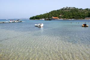 Fotografia z galérie ubytovania Holiday apartments Vrgada, Biograd - 4200 v destinácii Vrgada