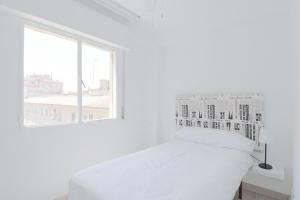 Posteľ alebo postele v izbe v ubytovaní C85 - Brand New 3 Bedroom Apartment by the Center