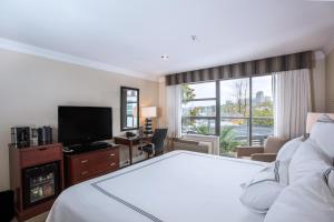 Gallery image of Granville Island Hotel in Vancouver