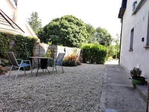 Vrt ispred objekta Foxhollow House Suite