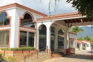an image of a building with a porch at Hotel San Juan Internacional in Bucaramanga