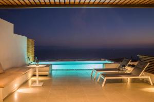 Bazén v ubytovaní Kefalonian Escape Suites alebo v jeho blízkosti