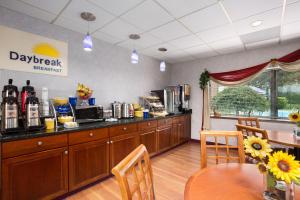 Kaffe- och tefaciliteter på Days Inn by Wyndham Middletown