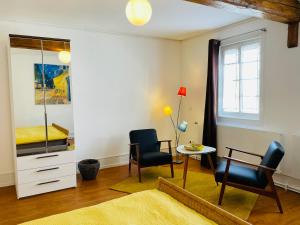 Posezení v ubytování Auszeit - Historisches Ferienhaus in der Südpfalz