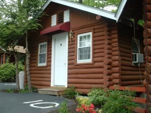 Imagen de la galería de Seven Dwarfs Cabin - On The Brook Cabins, en Lake George