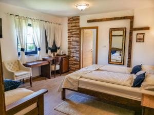 Posteľ alebo postele v izbe v ubytovaní Plitvice Luxury Etno Garden + 37 fotografií
