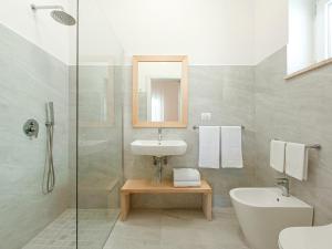 A bathroom at Ammarèa B&B