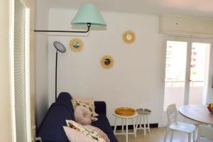 Fotografia z galérie ubytovania Saint-Raphaël : Appartement cosy à 10 minutes de la plage v destinácii Saint-Raphaël