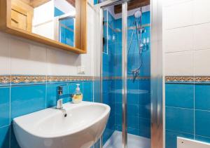 A bathroom at Agriturismo Torre Gialluise