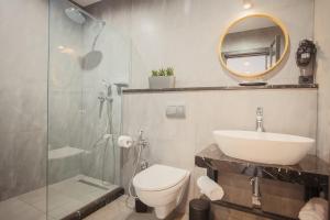 Koupelna v ubytování Hotel Tuta + 37 fotografií
