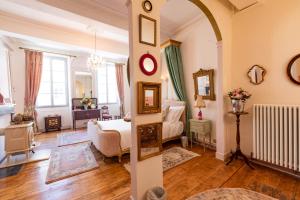 Posedenie v ubytovaní Champagne House - Holiday rental - An Oasis Full of Elegance, Luxury and Charm