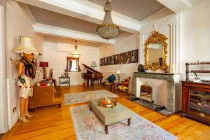 Posedenie v ubytovaní Champagne House - Holiday rental - An Oasis Full of Elegance, Luxury and Charm
