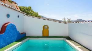 The swimming pool at or close to Villa Carlitos Comares by Ruralidays