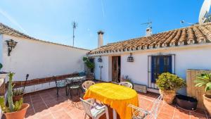 A patio or other outdoor area at Villa Carlitos Comares by Ruralidays