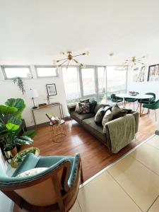 Postel nebo postele na pokoji v ubytování Luxury Belfast Stay