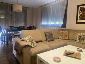 Posedenie v ubytovaní Casa con encanto en Gondomar con piscina