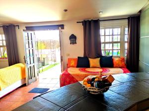 A seating area at El Alfar