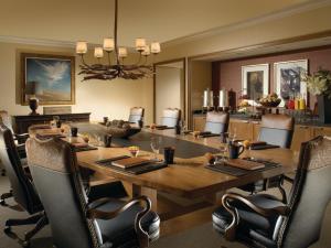 Posezení v ubytování Omni Fort Worth Hotel