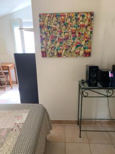 Μια τηλεόραση ή/και κέντρο ψυχαγωγίας στο La maison de Beaumes