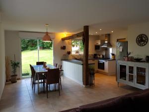 Kuchyň nebo kuchyňský kout v ubytování Charmante Maison entre Lot & Dordogne avec Piscine Privée