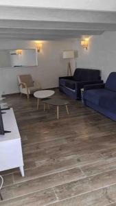 Część wypoczynkowa w obiekcie Maison avec piscine, jacuzzi et sauna privatifs - Mas de Nebbas
