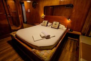 Llit o llits en una habitació de Hotel Hassler