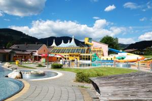 The swimming pool at or close to Pension Anni