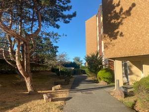 Zdjęcie z galerii obiektu Appart Cabourg Résidence Plein sud Face piscine aqualudique w mieście Cabourg