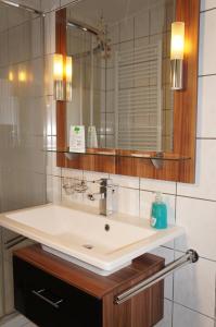 Koupelna v ubytování City-Hotel-Wolgast