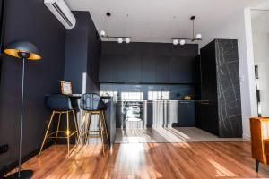 Kuchyňa alebo kuchynka v ubytovaní Apartament Plaza Tower 14 Piętro