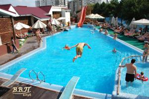 Bazén v ubytování VVP Club Hotel nebo v jeho okolí
