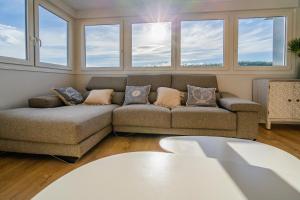 Posezení v ubytování Alfonso X - Apartamentos Burgos Deluxe