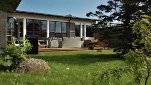 Zahrada ubytování Túnfífill Guesthouse - free hot tub and sauna, cozy and quiet