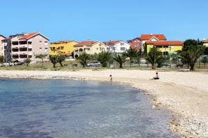 Pantai di atau di dekat apartemen