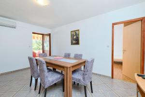 Fotografie z fotogalerie ubytování Apartments with a parking space Cunski, Losinj - 7867 v destinaci Čunski