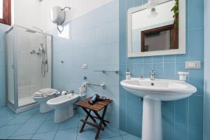 A bathroom at B&B Casa Degli Artisti